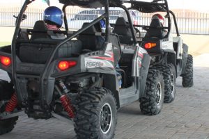 polaris-off-road-drive-family-tour-desert-safari